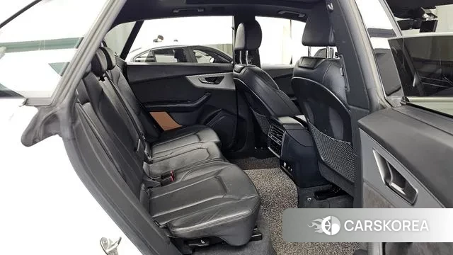 Audi Q8 (4M) 2020 Белый из Кореи, фото 3