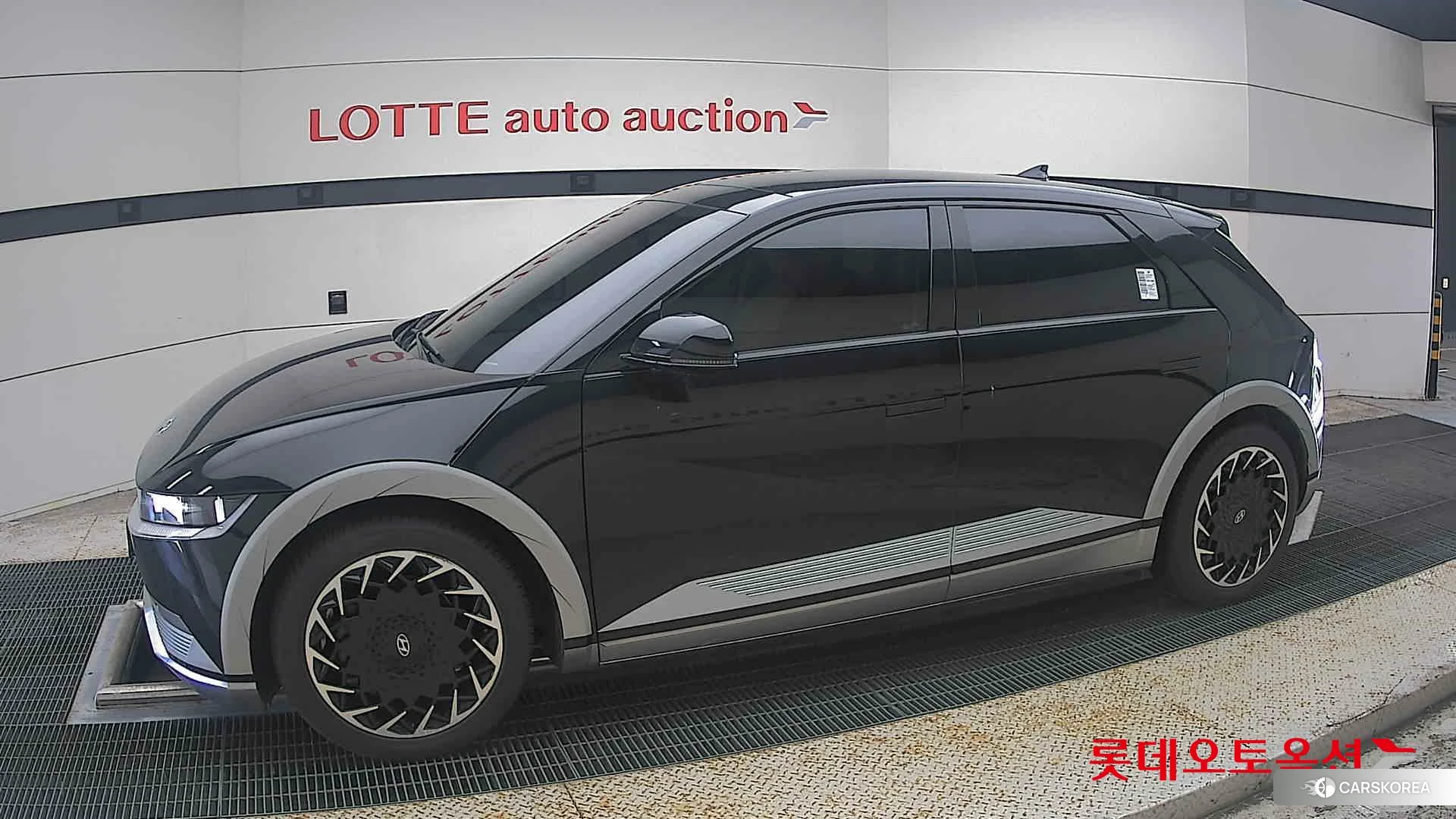 Hyundai IONIQ 5 2022 Phantom Black Pearl из Кореи, фото 3