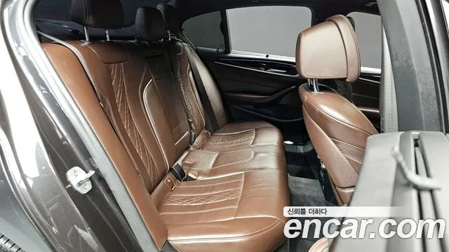 BMW 5 Series (G30) 2018 Серый из Кореи, фото 3