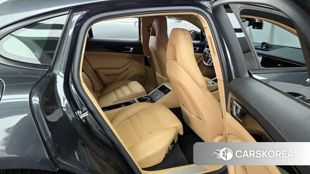 Porsche Panamera (971) 2018 Серый из Кореи, фото 3