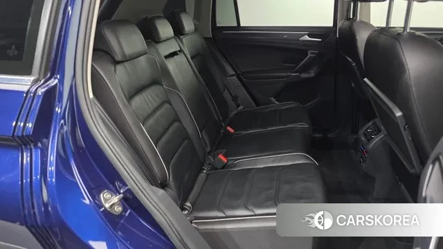 Volkswagen Tiguan second Generation 2018 Синий из Кореи, фото 3