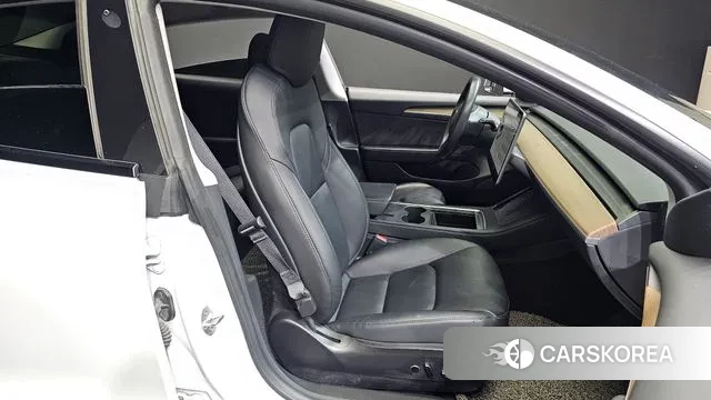 Tesla Model 3 2021 Белый из Кореи, фото 3