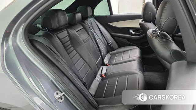 Mercedes-Benz E-Class W213 2021 Серый из Кореи, фото 3