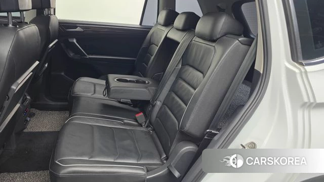 Volkswagen Tiguan Allspace 2020 Белый из Кореи, фото 3