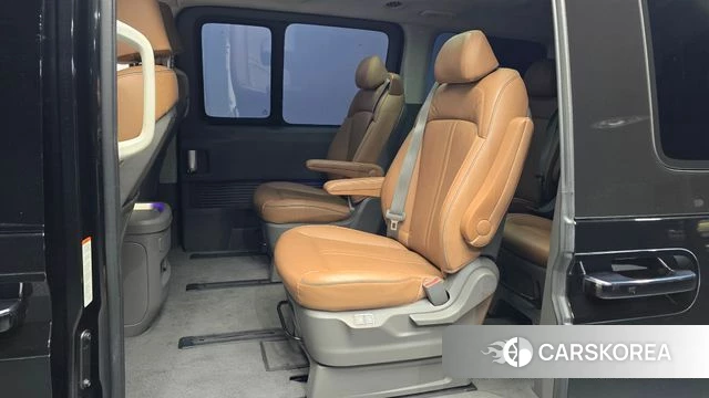 Hyundai Staria 2021 Черный из Кореи, фото 3