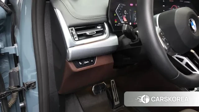 BMW X1 (U11) 2025 Небесно-голубой из Кореи, фото 3