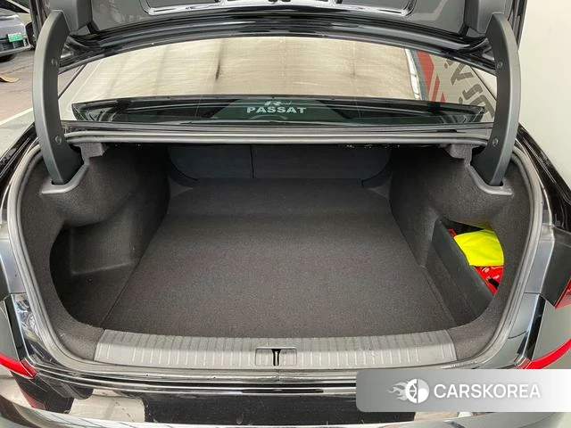 Volkswagen Passat 2021 Черный из Китая, фото 3