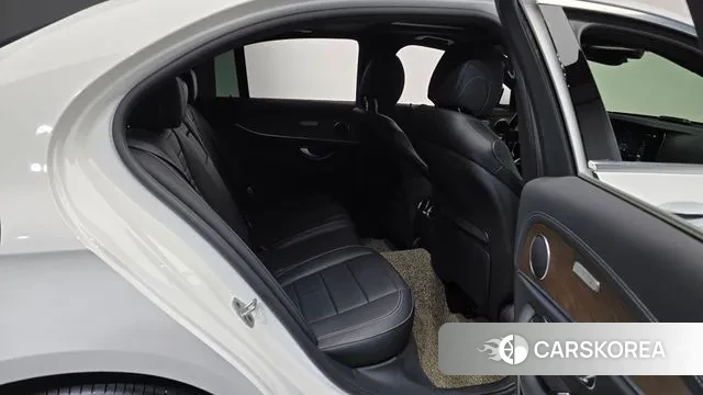 Mercedes-Benz E-Class W213 2021 Белый из Кореи, фото 3