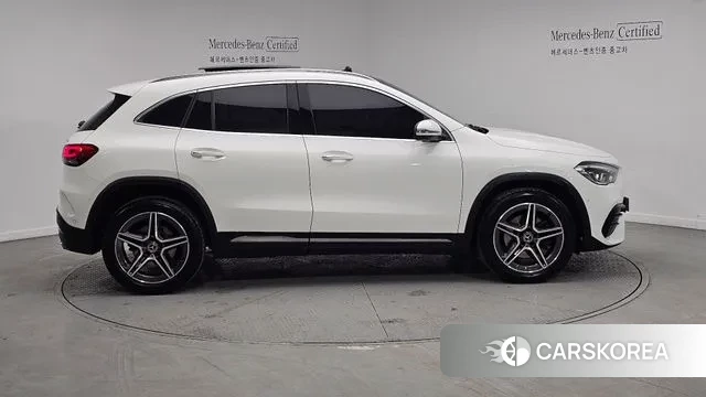 Mercedes-Benz GLA - Class H247 2021 Белый из Кореи, фото 3