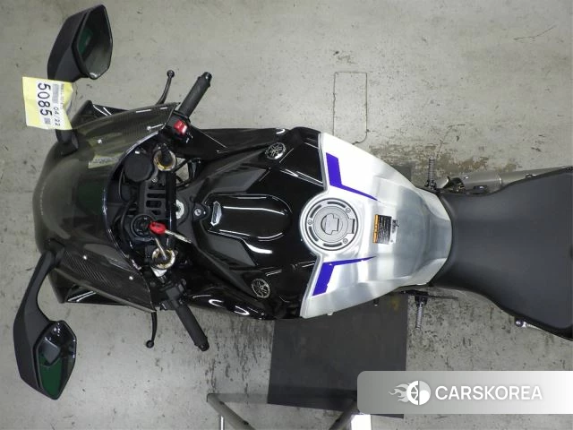 Yamaha YZF-R1M 2024 из Японии, фото 2