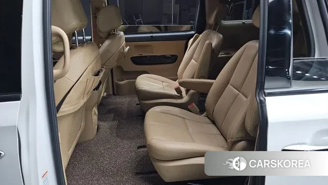 Kia The New Carnival 2019 Белый из Кореи, фото 3