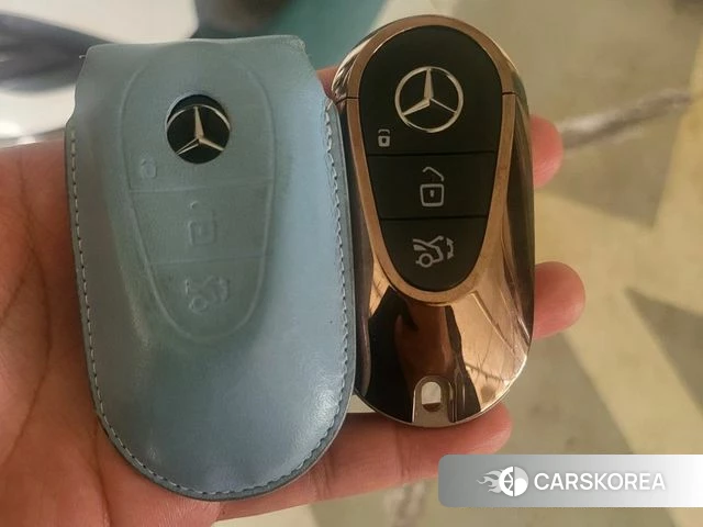 Mercedes-Benz EQE V295 2023 Белый из Кореи, фото 3
