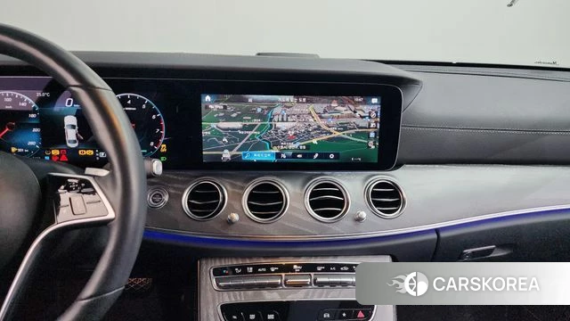 Mercedes-Benz E-Class W213 2023 Черный из Кореи, фото 3
