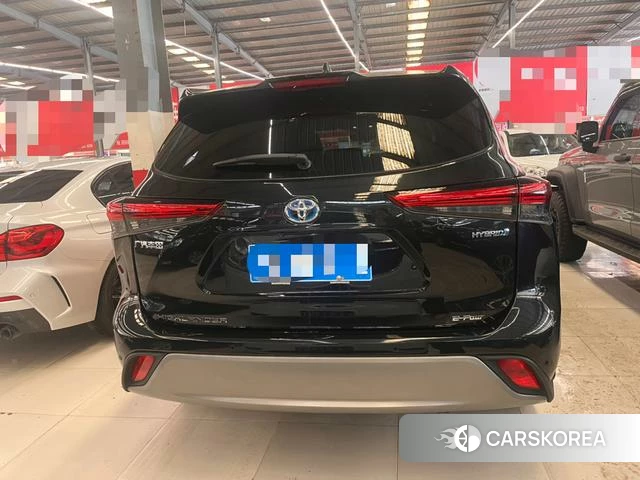 Toyota Highlander 2024 Черный из Китая, фото 3