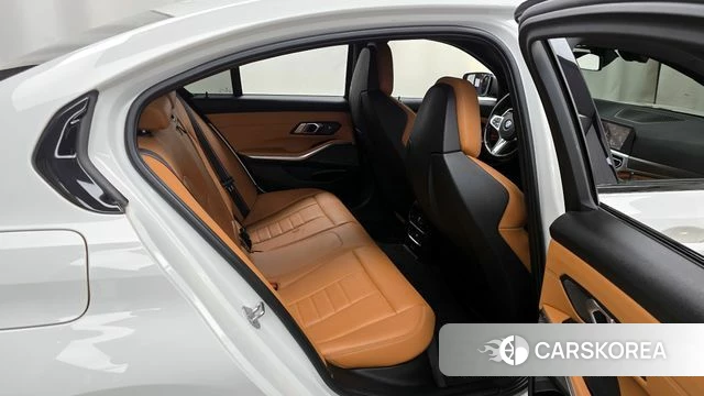 BMW 3 Series (G20) 2021 Белый из Кореи, фото 3