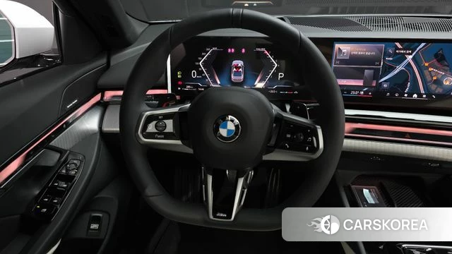 BMW 5 Series (G60) 2026 Светло-серебряный цвет из Кореи, фото 3