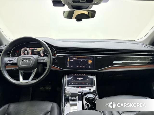 Audi Q8 2024 Черный из Китая, фото 3