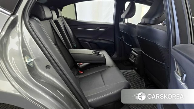 Toyota Camry (XV80) 2025 Серый из Кореи, фото 3