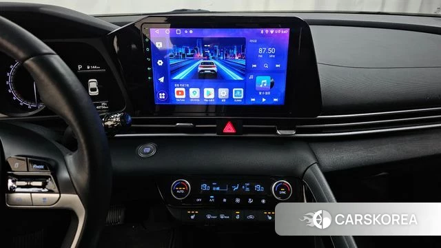 Hyundai Avante Hybrid (CN7) 2023 Белый из Кореи, фото 3
