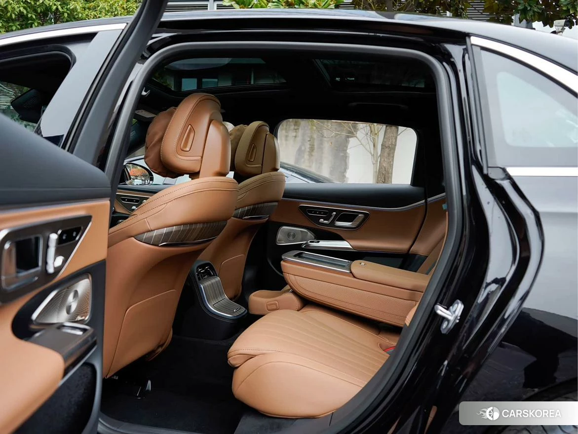 Mercedes-Benz E-class 2026 Черный из Китая, фото 3