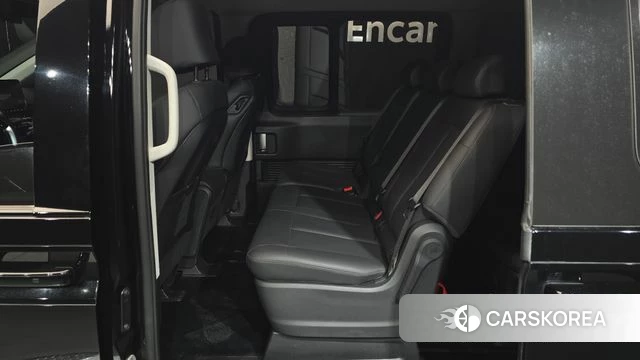 Hyundai Staria 2023 Черный из Кореи, фото 3