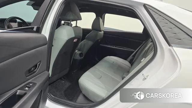 Hyundai The New Avante (CN7) 2024 Белый из Кореи, фото 3