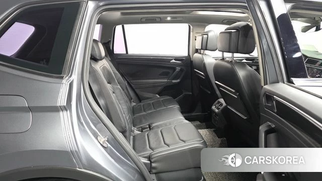 Volkswagen Tiguan Allspace 2018 Серый из Кореи, фото 3
