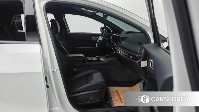 Kia The New Sportage 5th Generation Hybrid 2025 Белый из Кореи, фото 3