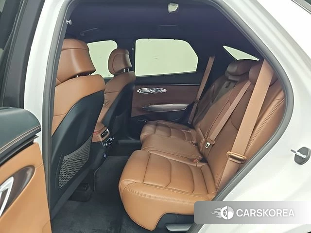 Genesis GV70 2023 Белый из Кореи, фото 3
