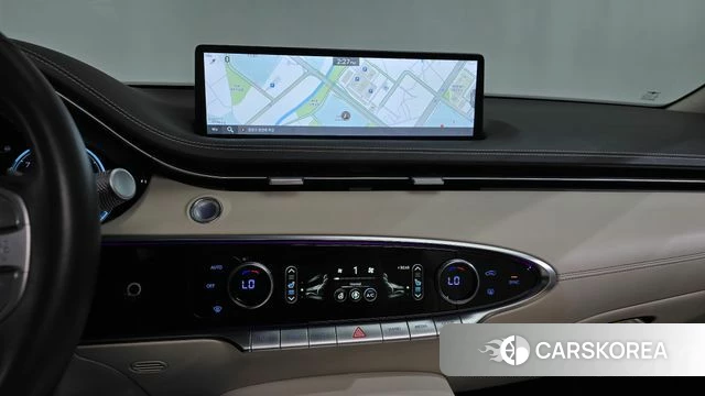 Genesis GV70 2023 Белый из Кореи, фото 3