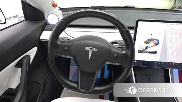 Tesla Model 3 2020 Белый из Кореи, фото 3