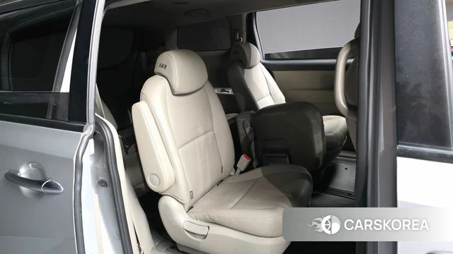 Kia The New Carnival 2020 Серебристо-серый из Кореи, фото 3