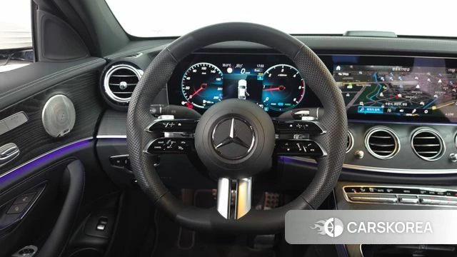 Mercedes-Benz E-Class W213 2023 Белый из Кореи, фото 3