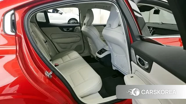 Volvo S60 3rd generation 2020 Красный из Кореи, фото 3