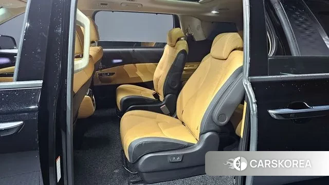 Kia Carnival 4th generation 2023 Черный из Кореи, фото 3