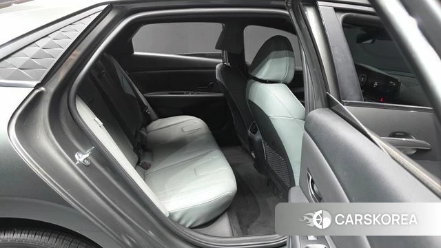 Hyundai The New Avante (CN7) 2023 Серый из Кореи, фото 3