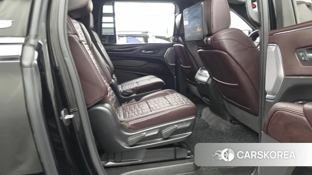 Cadillac Escalade 5th Generation 2022 Черный из Кореи, фото 3
