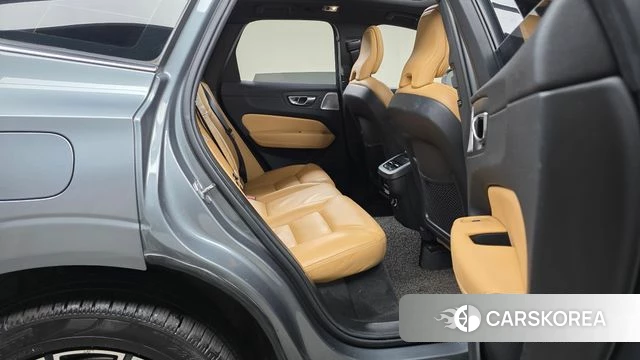 Volvo XC60 second Generation 2019 Серый из Кореи, фото 3