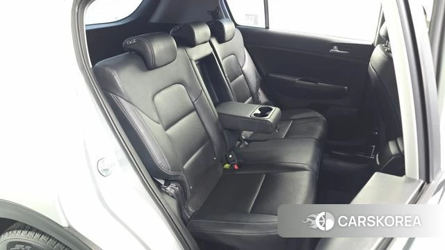 Kia Sportage The Bold 2021 Серебряный из Кореи, фото 3