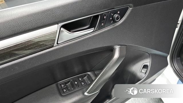 Volkswagen The New Passat 2018 Белый из Кореи, фото 3