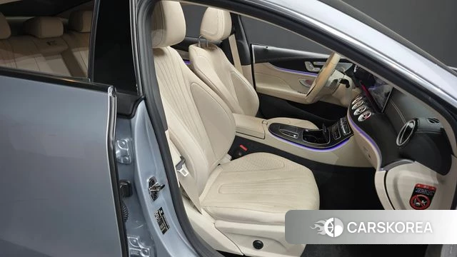 Mercedes-Benz CLS-Class C257 2023 Серебряный из Кореи, фото 3