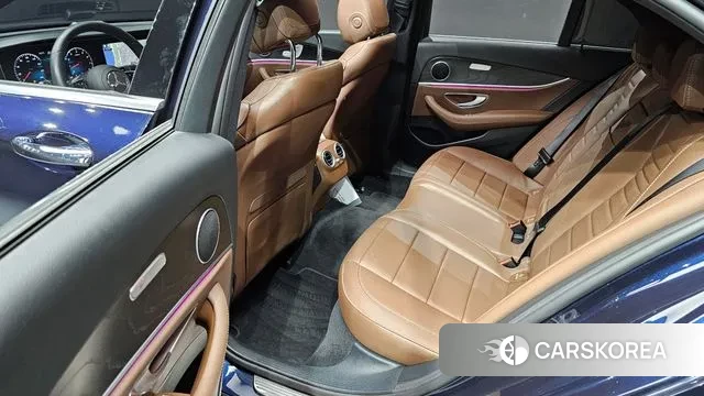 Mercedes-Benz E-Class W213 2022 Синий из Кореи, фото 3