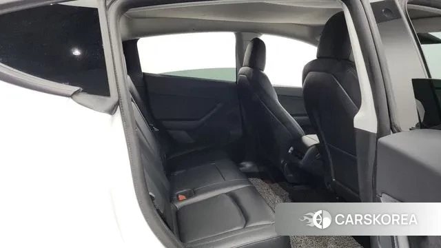 Tesla Model Y 2021 Белый из Кореи, фото 3