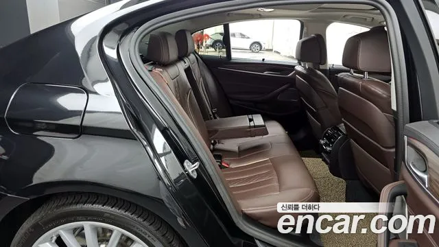 BMW 5 Series (G30) 2023 Черный из Кореи, фото 3