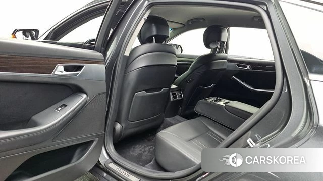 Genesis G80 2018 Серебристо-серый из Кореи, фото 3