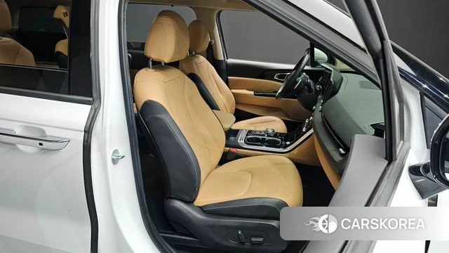 Kia Carnival 4th generation 2023 Белый из Кореи, фото 3