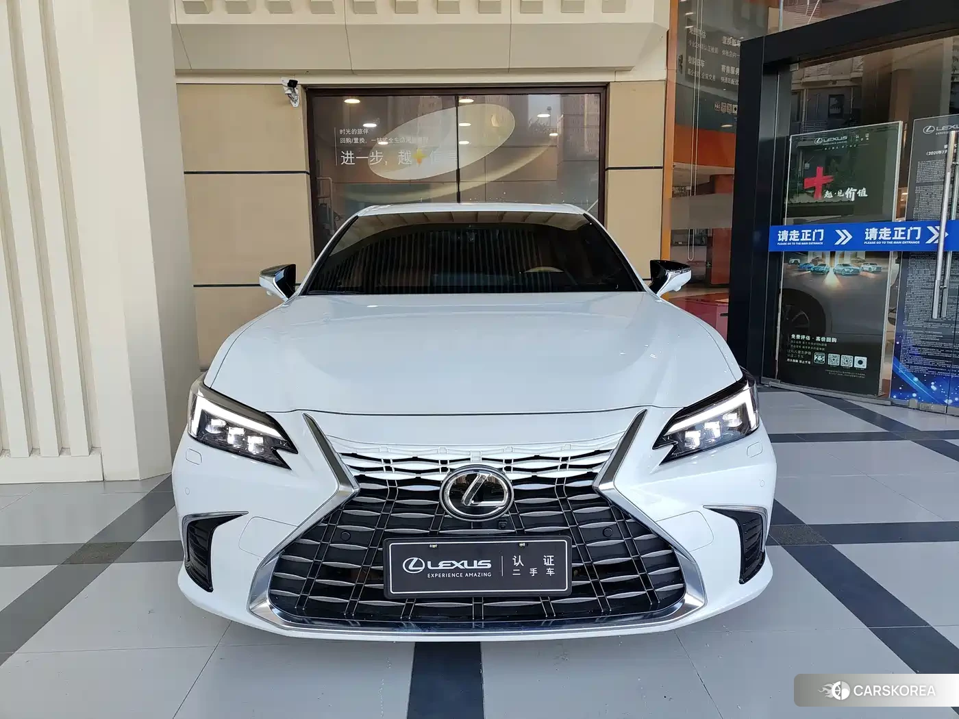Lexus ES 2025 Белый из Китая, фото 3
