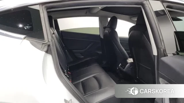 Tesla Model 3 2020 Белый из Кореи, фото 3