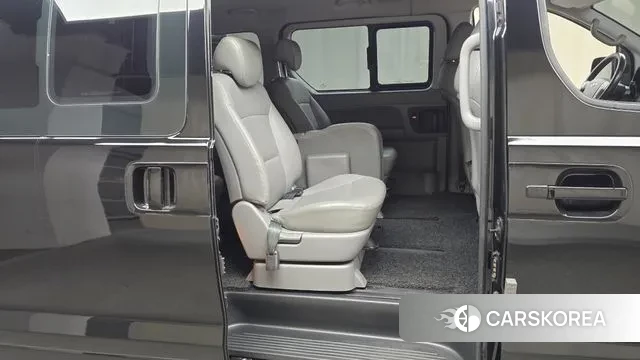 Hyundai The New Grand Starex 2020 Черный из Кореи, фото 3