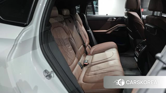 BMW X6 (G06) 2025 Белый из Кореи, фото 3
